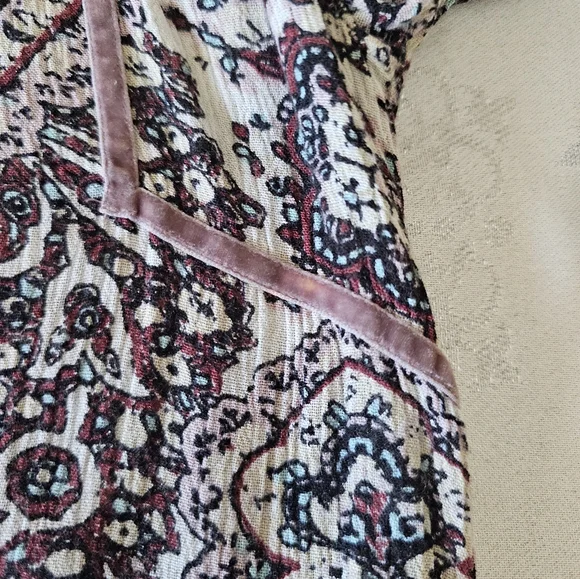 American Eagle Outfitters Boho Paisley Tie Front Blouse Top Peasant SZ M - Picture 3 of 11